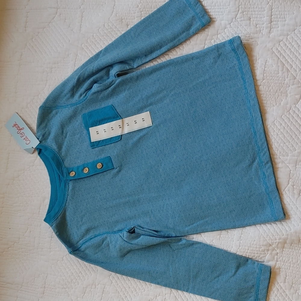 Striped short with buttons and pocket